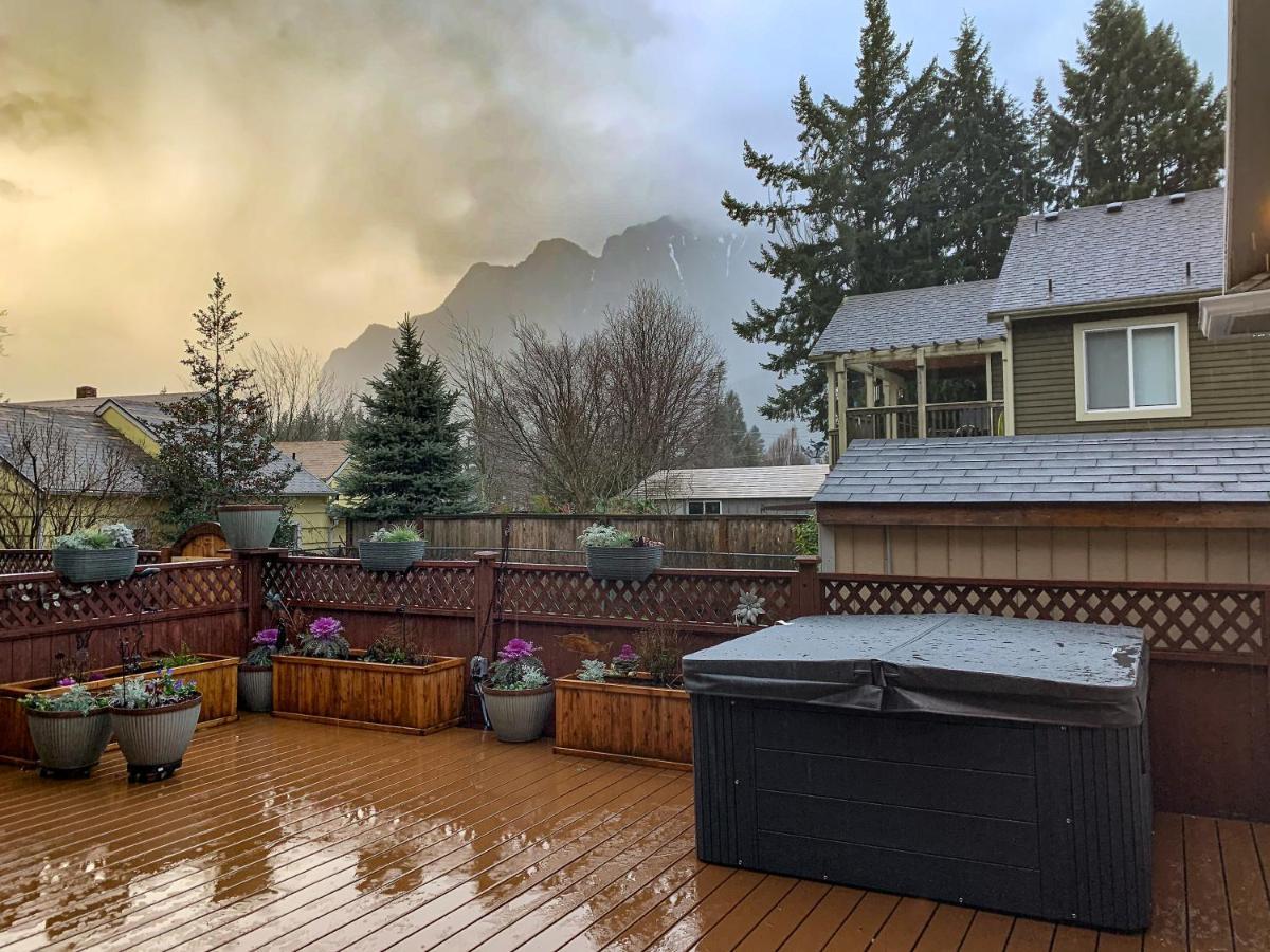 North Bend Downtown Cottage Exterior photo
